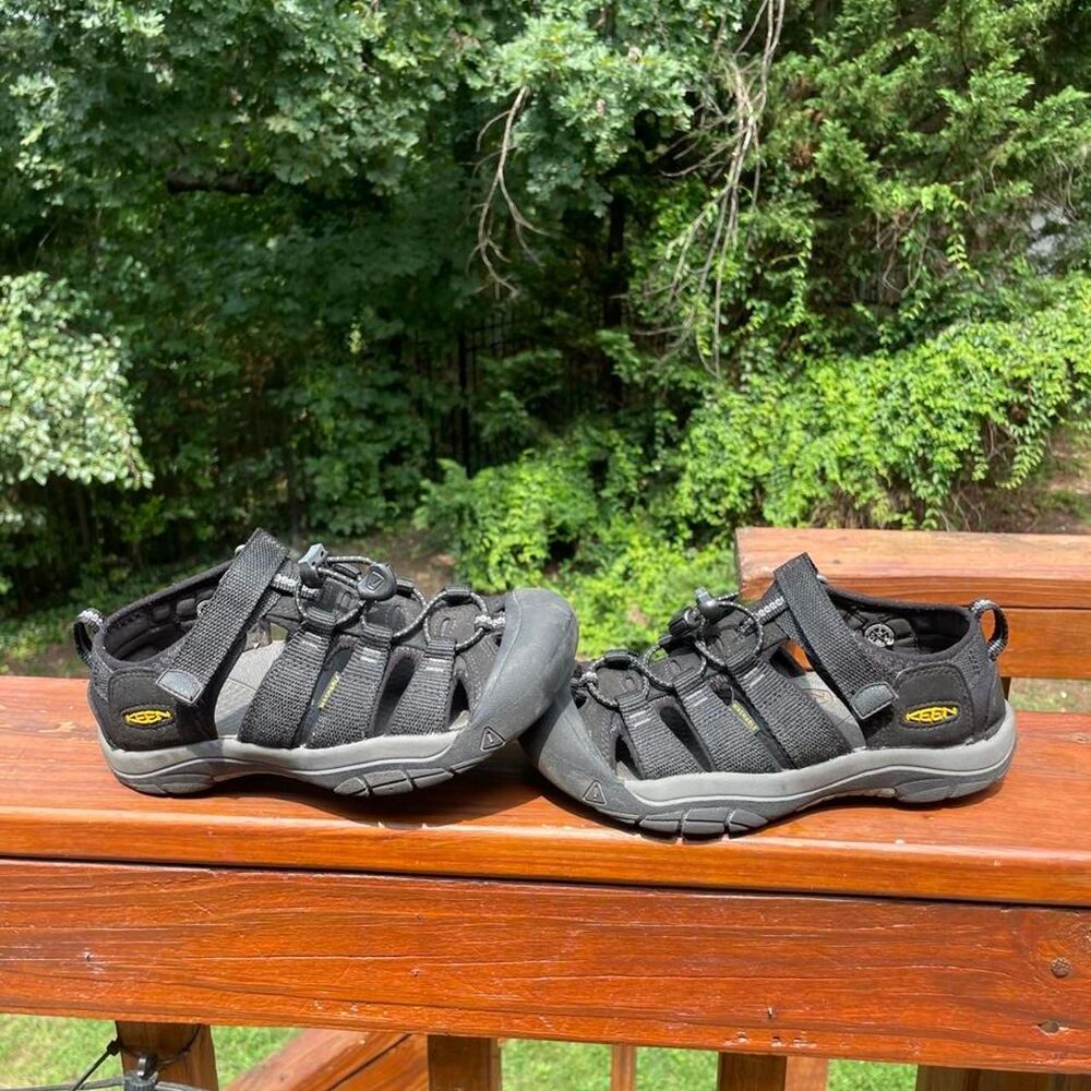 Keen Youth 2 H2 Newport Black Waterproof Hiking Walking Sandals